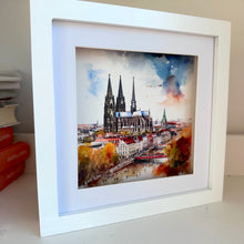 Lade das Bild in den Galerie-Viewer, 3er-Set: Köln-Kunstdrucke: „Mädche“, „Rheinufer“, „Sunnesching“ (20x20 cm)