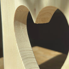 Lade das Bild in den Galerie-Viewer, Kölner Herzensdom – Holzdeko mit Herz, handgemacht in NRW