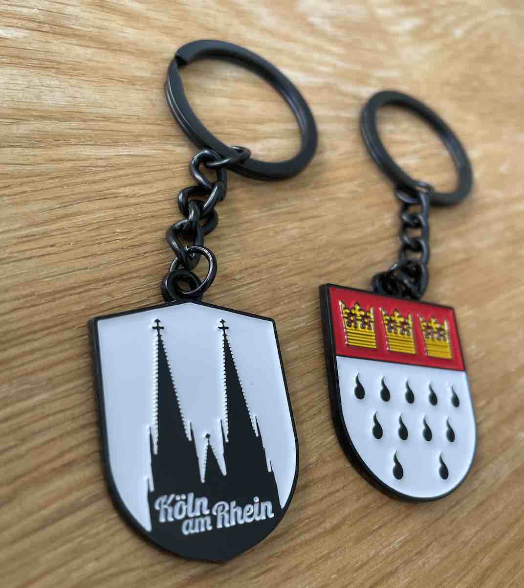 Köln-Schlüsselanhänger & Pins